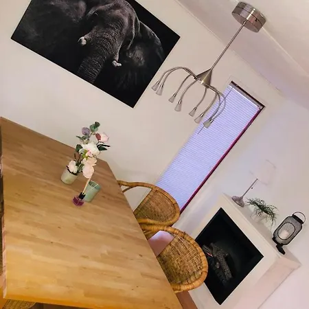 דירה Bungalow Chalet In פוטן
