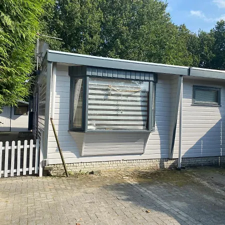 Bungalow Chalet In פוטן